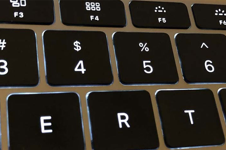 Hướng dẫn cách bật đèn bàn phím laptop