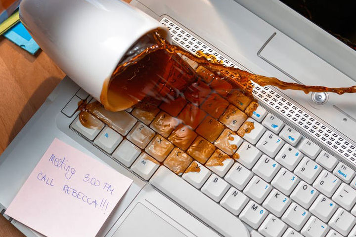 Cách xử lý khi laptop bị vô nước