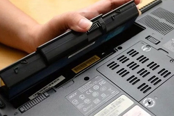 Cách sạc pin laptop đúng cách